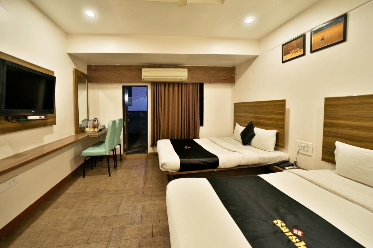 Saish Hotel Shirdi Dış mekan fotoğraf