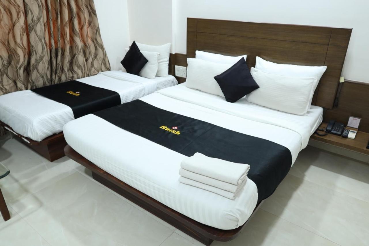 Saish Hotel Shirdi Dış mekan fotoğraf