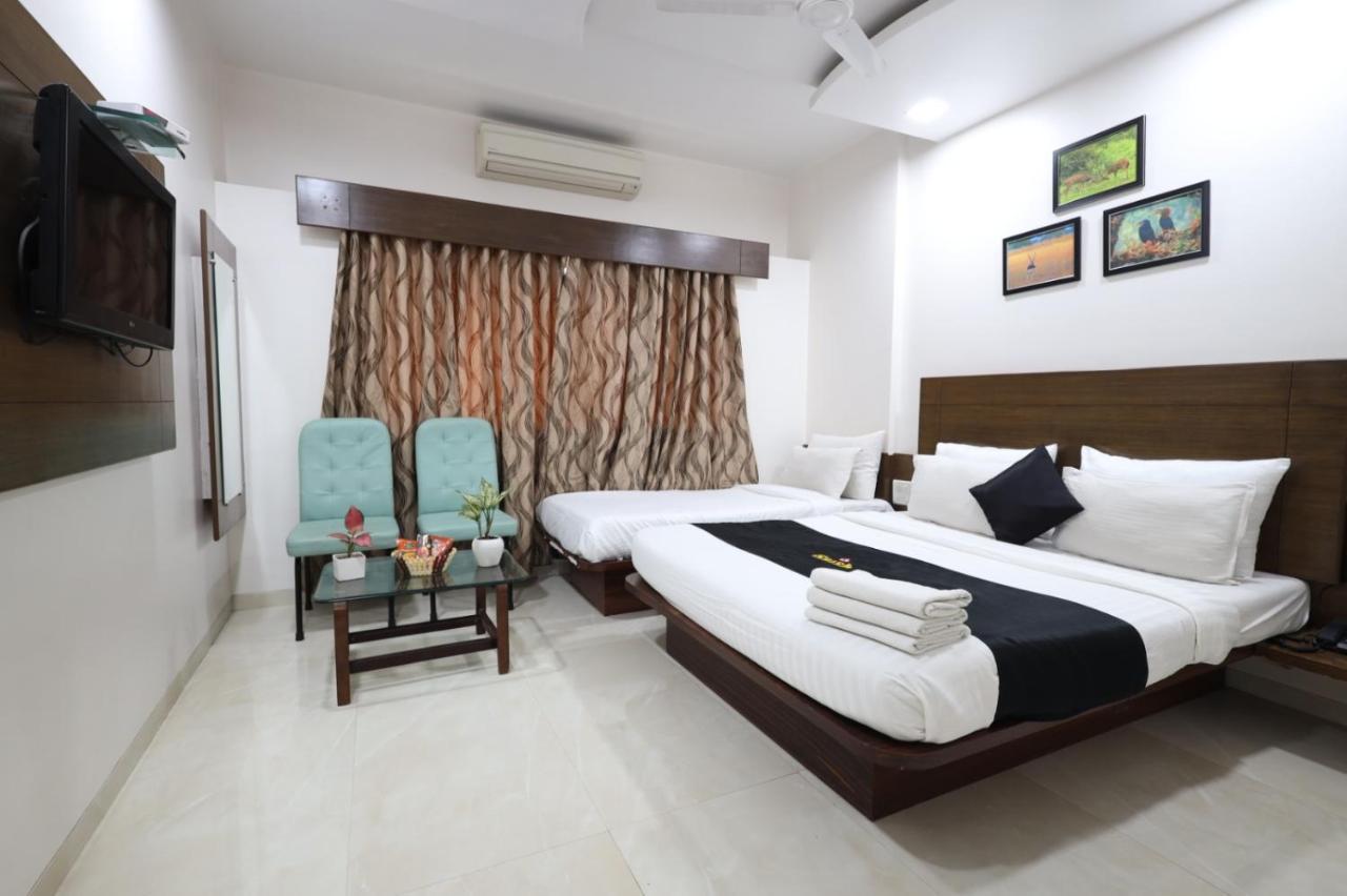 Saish Hotel Shirdi Dış mekan fotoğraf