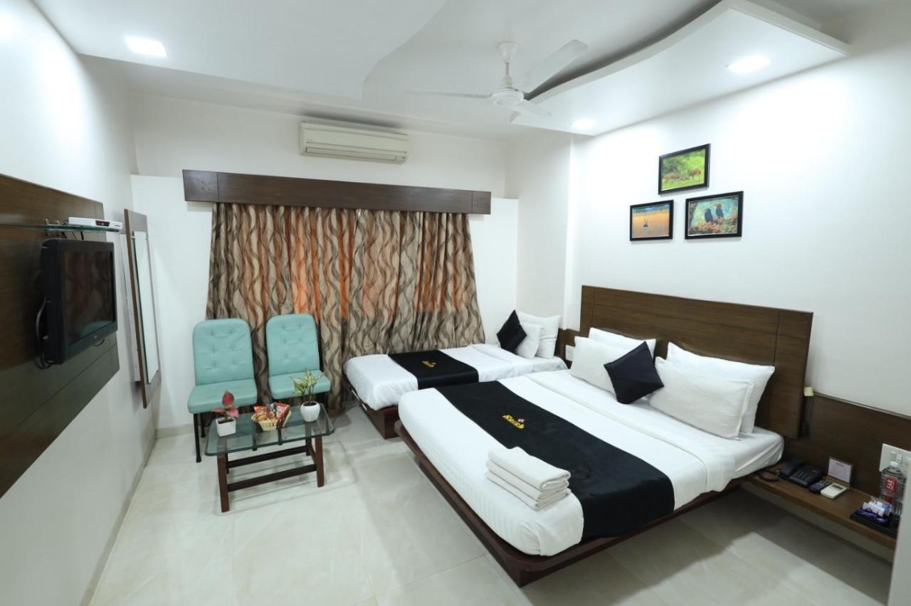 Saish Hotel Shirdi Dış mekan fotoğraf