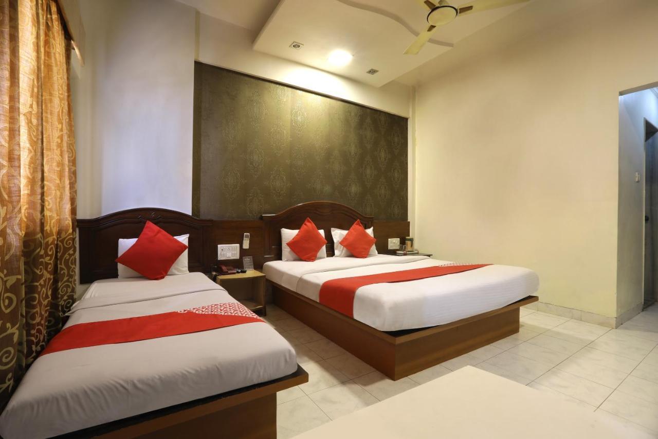 Saish Hotel Shirdi Dış mekan fotoğraf