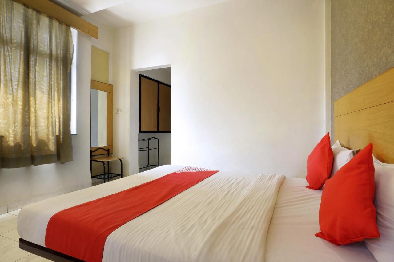 Saish Hotel Shirdi Dış mekan fotoğraf